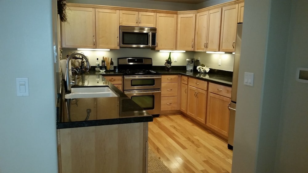 Townhome, 3 Bedrooms photo 1