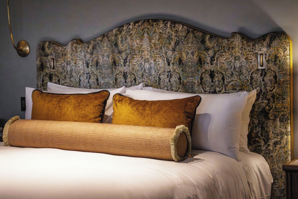 Luxury Terrace Suite