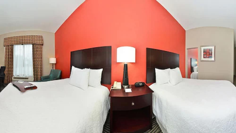 Room, Accessible photo 1