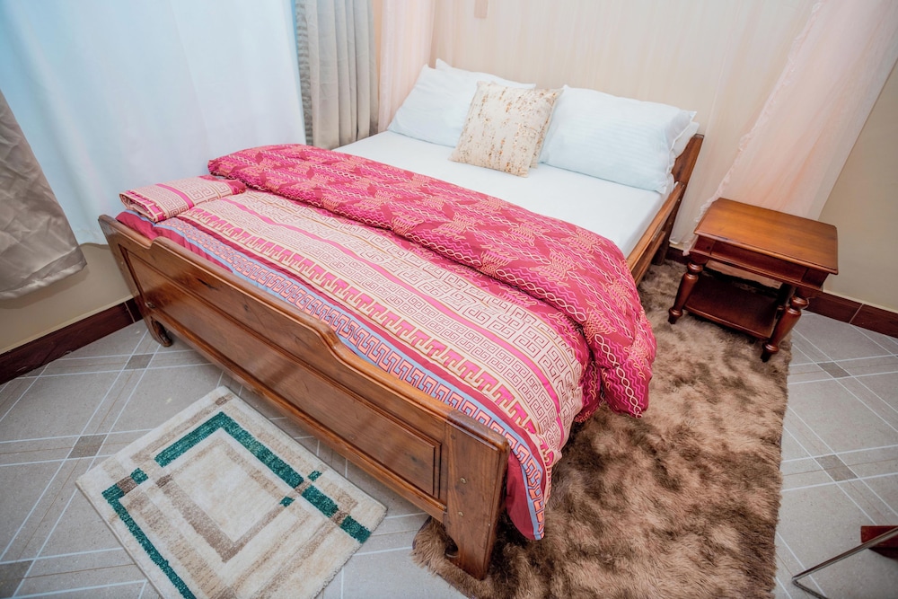 Classic Double or Twin Room, Private Bathroom, Mountain View
