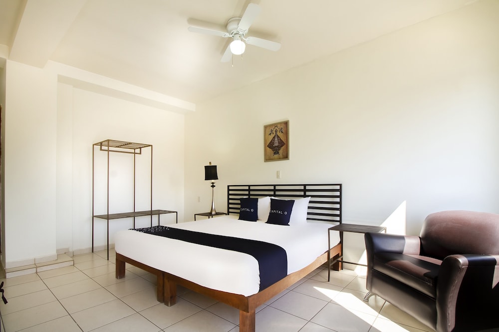 Standard Room, 2 Double Beds photo 2