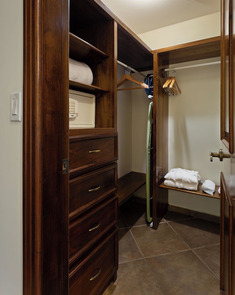 Deluxe Room, 2 Queen Beds, Garden View photo 3