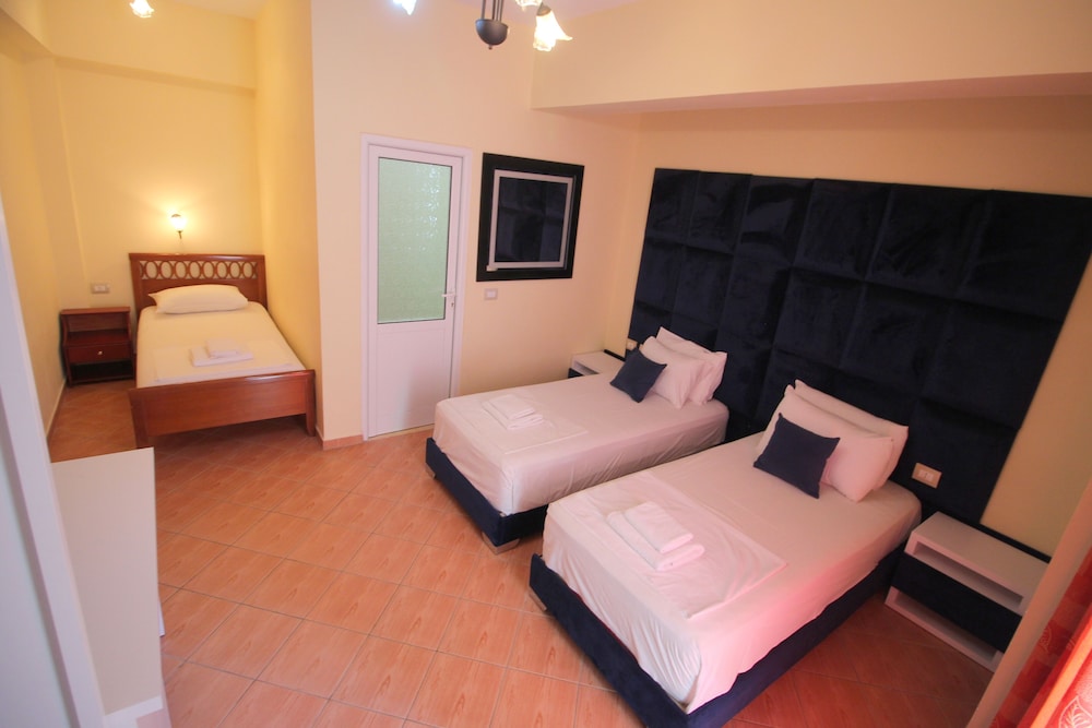 Triple Room, Balcony