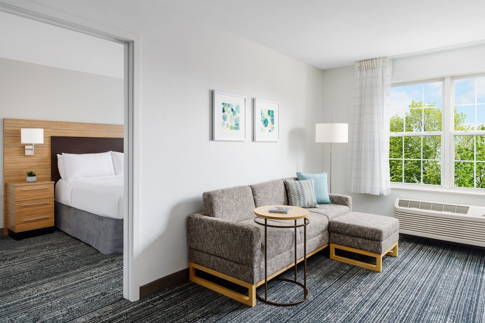 Suite, 1 Bedroom - Photo 5