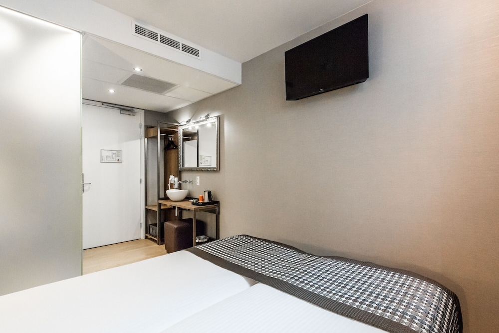 Souterrain Twin Room photo 3