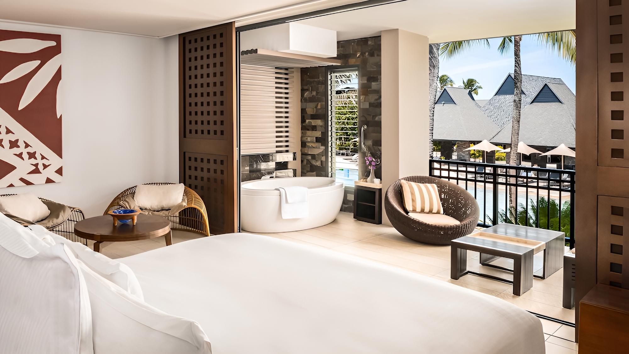 Room, 1 King Bed, Balcony, Pool View