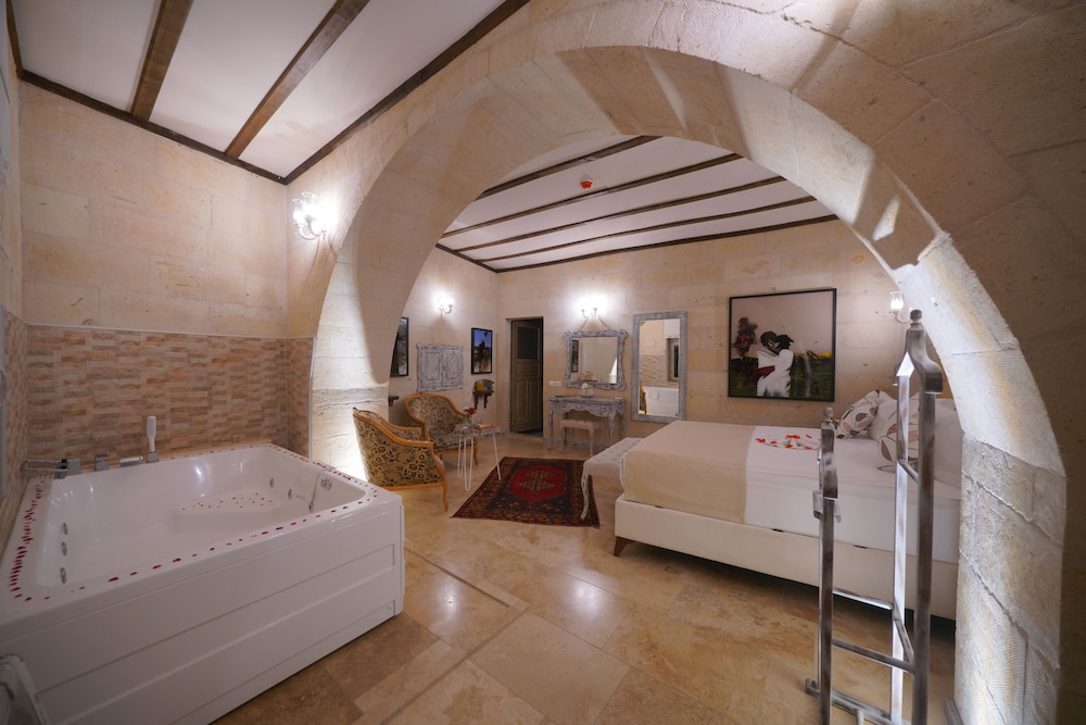 Panoramic Room - Photo 5