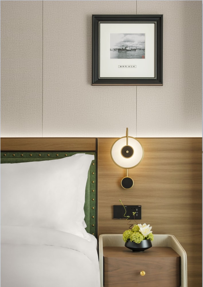Deluxe King Room - Photo 4