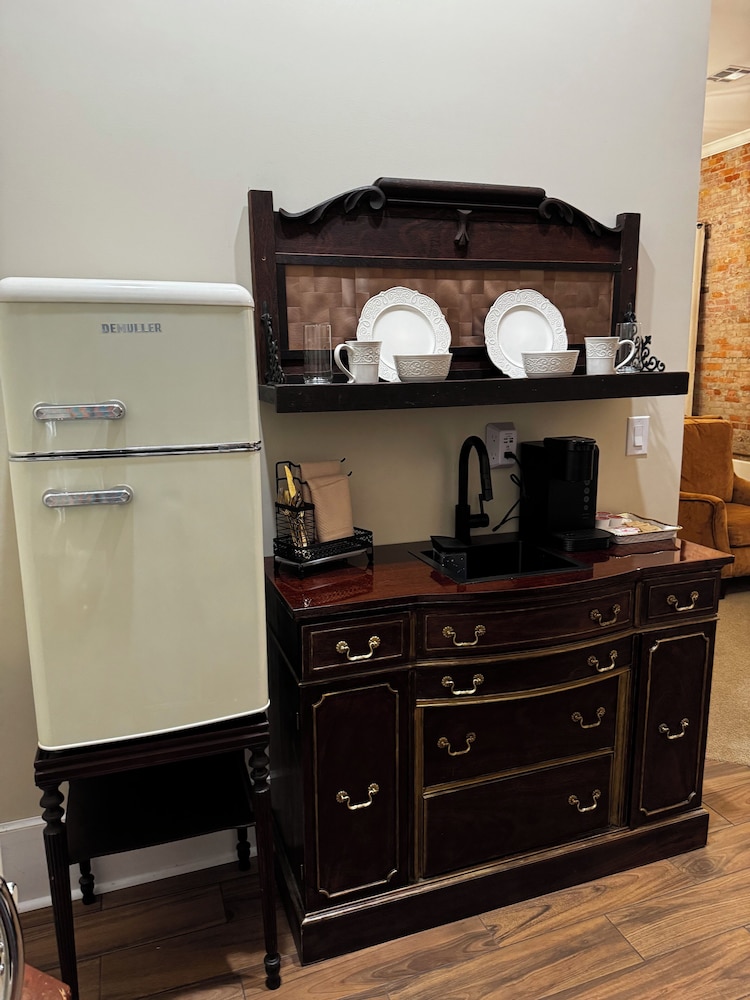 Deluxe Suite, Non Smoking, Kitchenette photo 3
