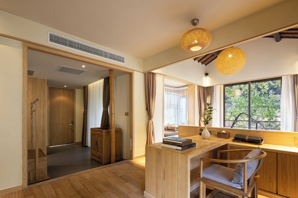Panoramic Double Room, Balcony, Mountain View photo 2