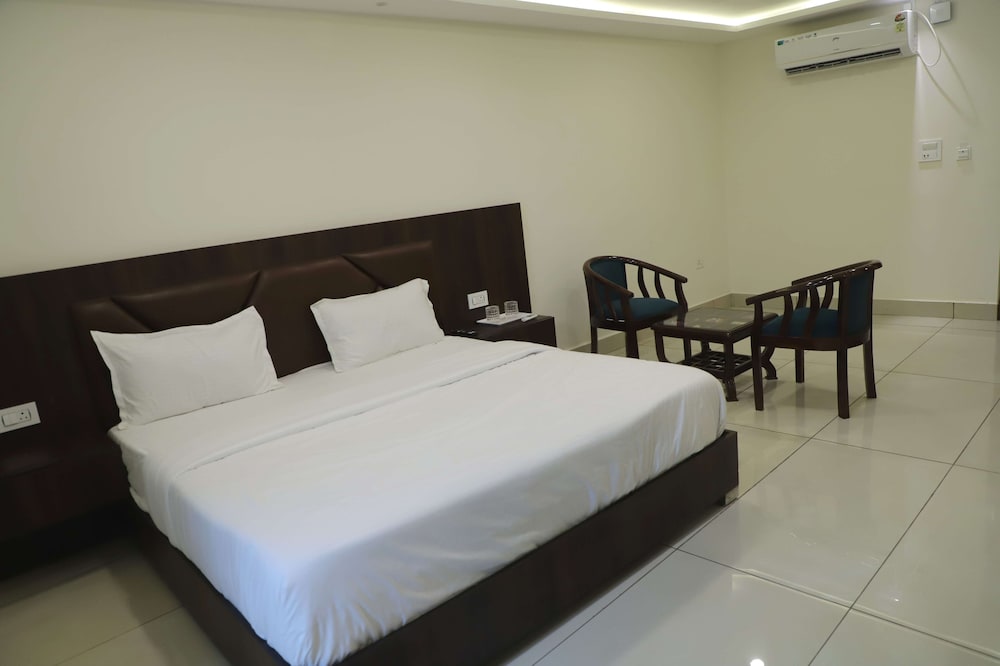 Deluxe Room, Garden View photo 3