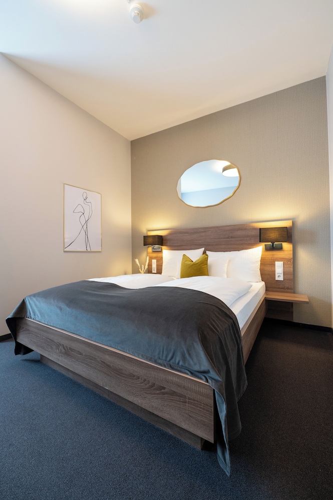 Deluxe Double Room, Non Smoking - Photo 5