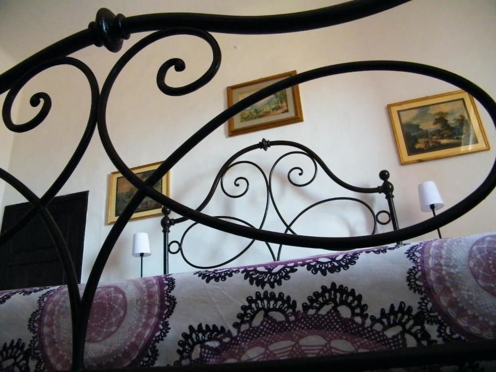 Deluxe Double Room, 1 Bedroom, Private Bathroom, Garden View photo 1