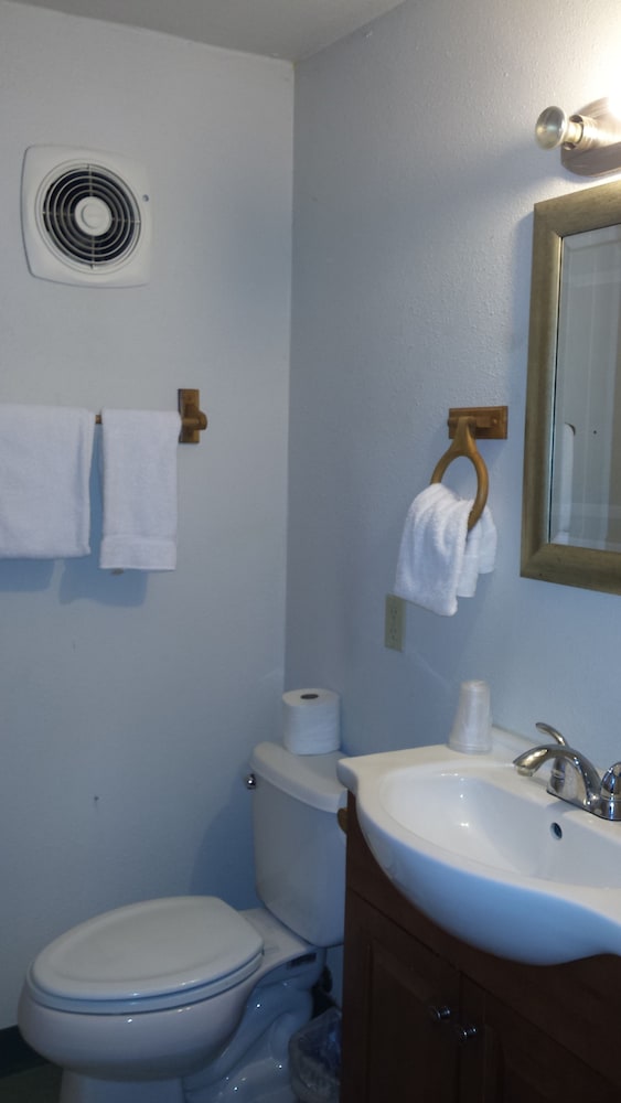 Double Room, 2 Queen Beds photo 2