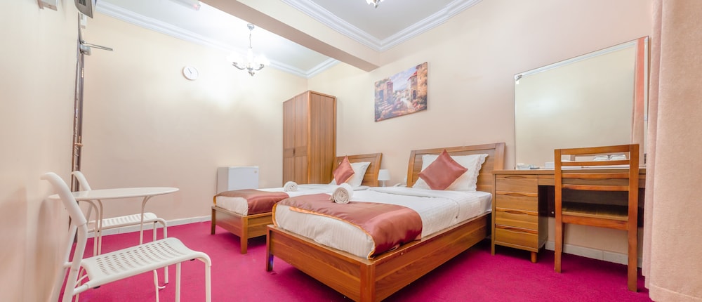 Standard Twin Room photo 2
