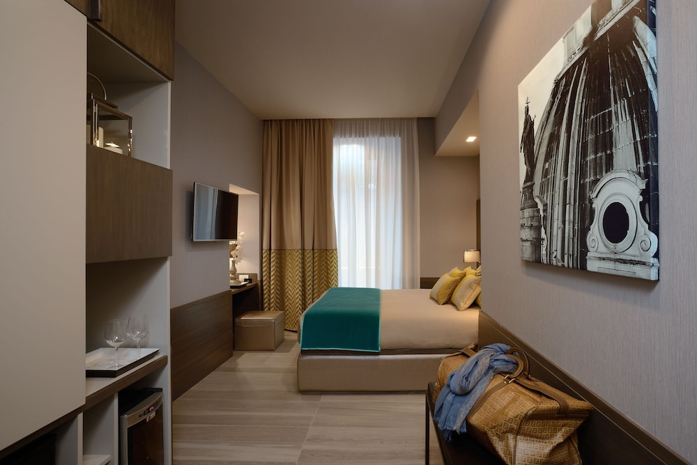 Superior Suite, Courtyard View photo 1