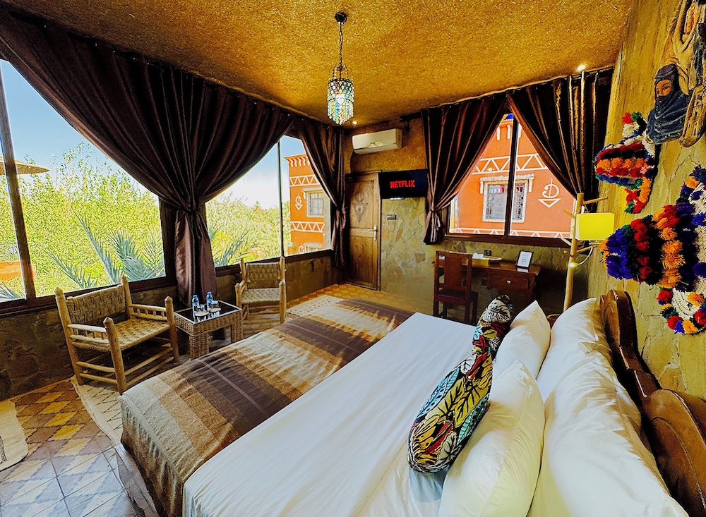 Superior Double Room, 1 Queen Bed, Balcony, Garden View photo 3