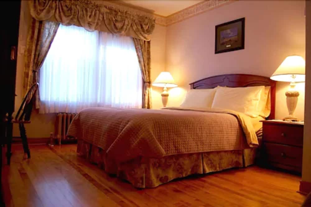 Junior Suite, 1 Queen Bed photo 1