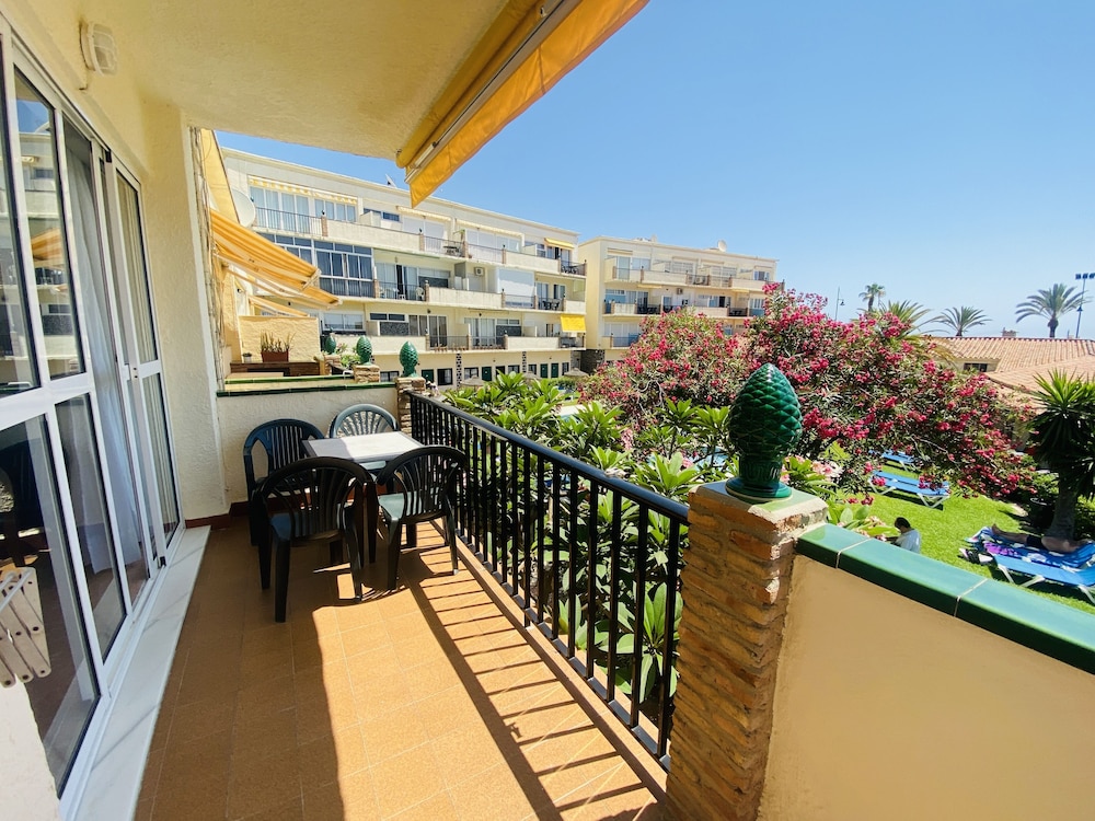 Family Apartment, 2 Bedrooms, Partial Ocean View (no elevator - 4 people) photo 2