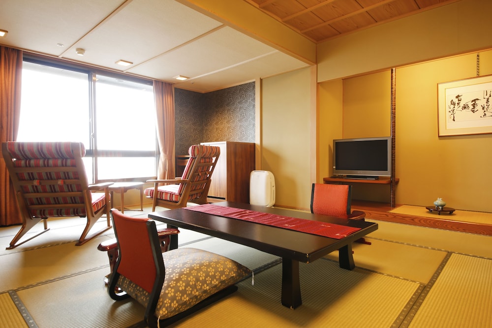 Japanese-style room 10 tatami (Non-smoking)