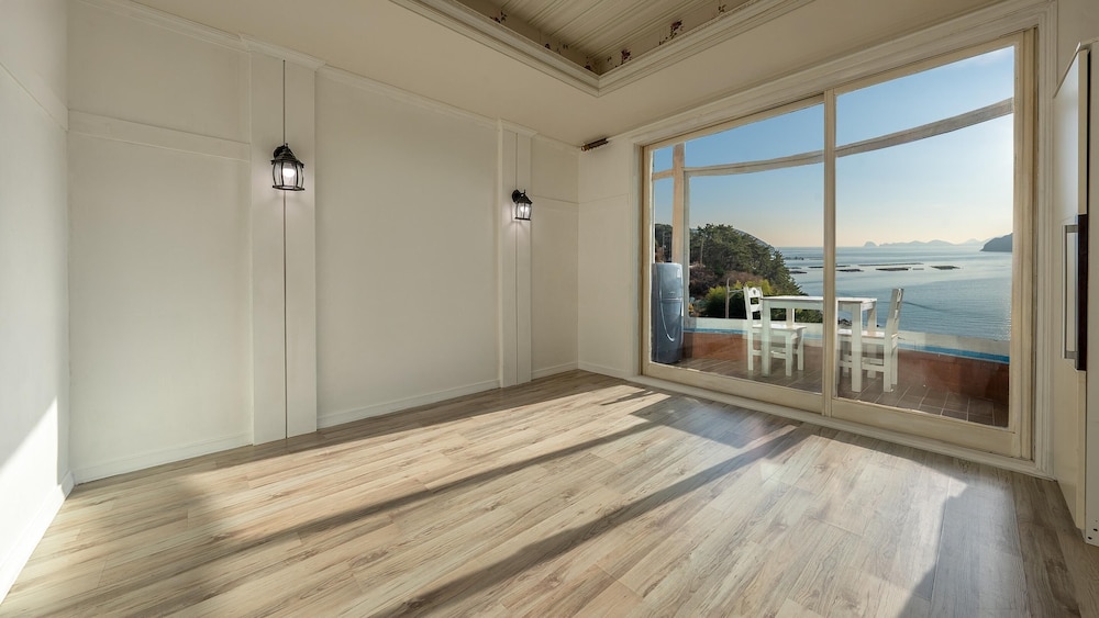 Basic Room, 1 Bedroom (Family C(with pet)) photo 3
