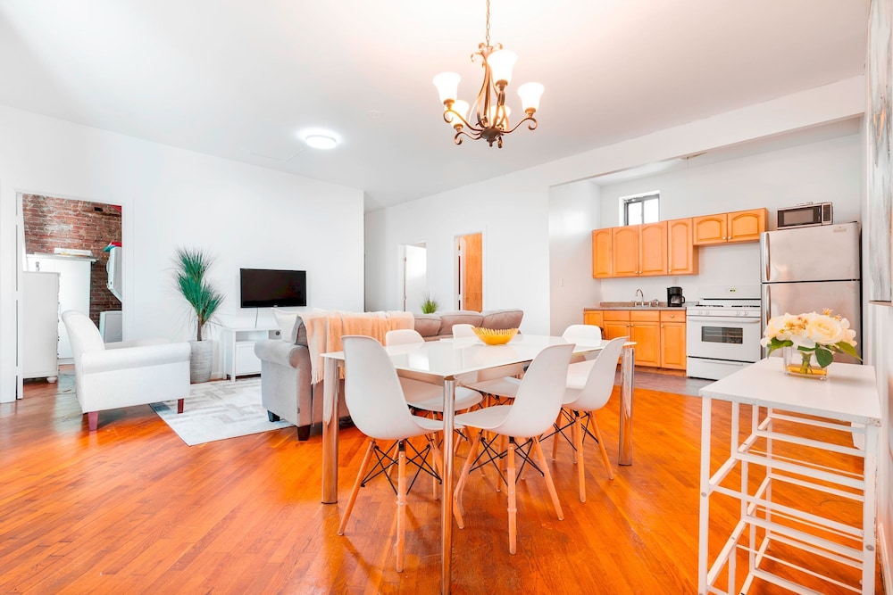 Apartment photo 3