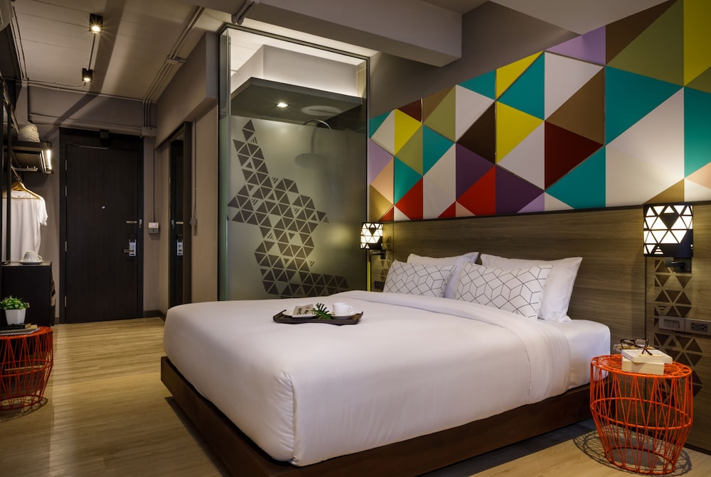 Deluxe Double or Twin Room, Pool Access