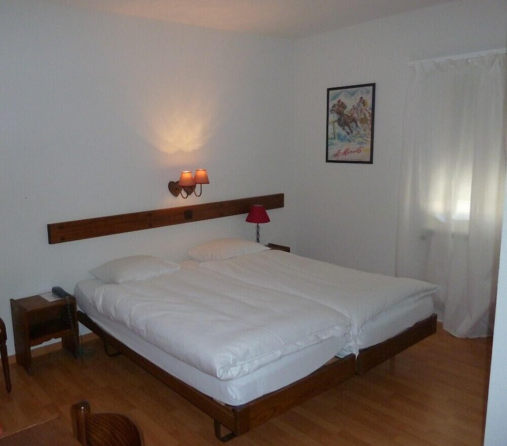 Double Or Twin Room, Mountain View photo 2