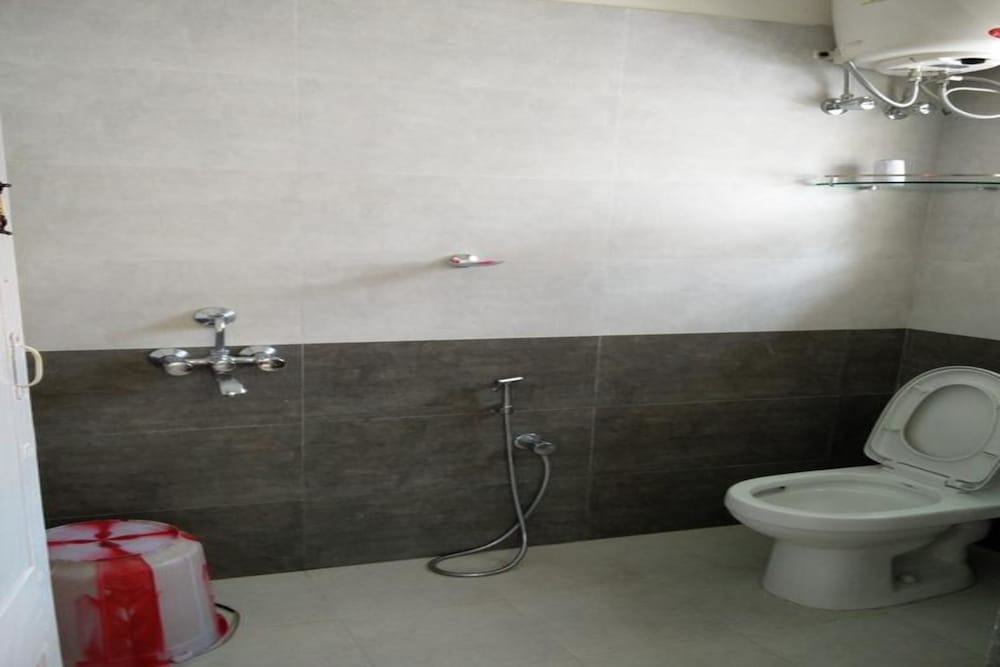 Deluxe Room, 1 Double Bed, Balcony - Photo 3