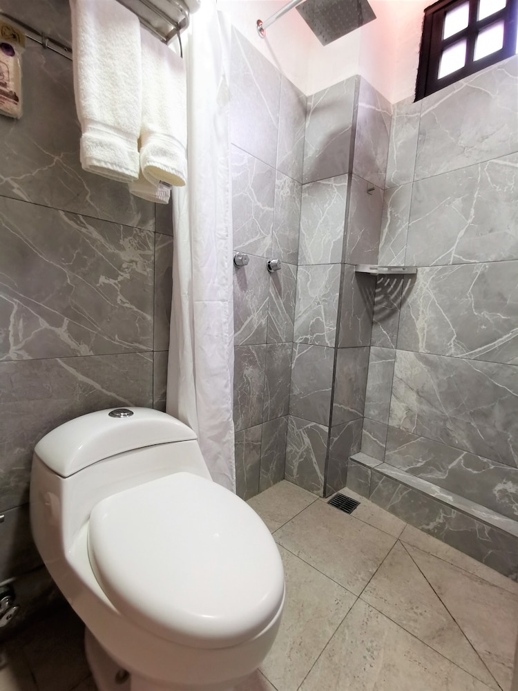 Luxury Double Room, Air conditioning, City View photo 2