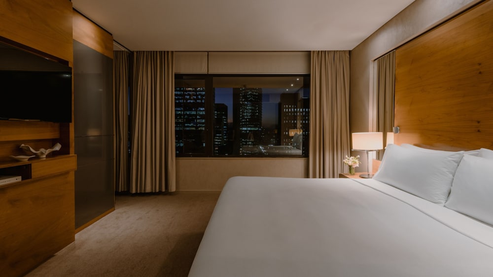 Suite, 1 Bedroom, Club Lounge Access (High Floor)