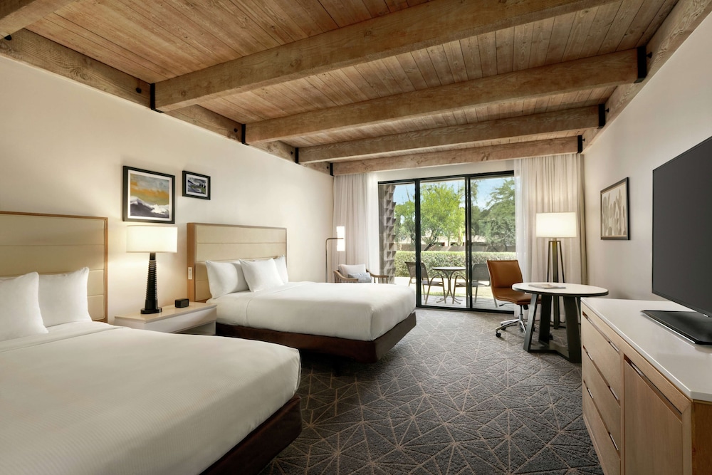 2 Queen Beds, Non Smoking (Balcony or Patio) - Photo 2