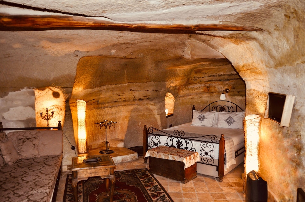 Deluxe Room (Cave) photo 1