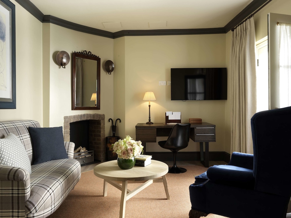 Junior Suite (Carriage House) thumbnail 5