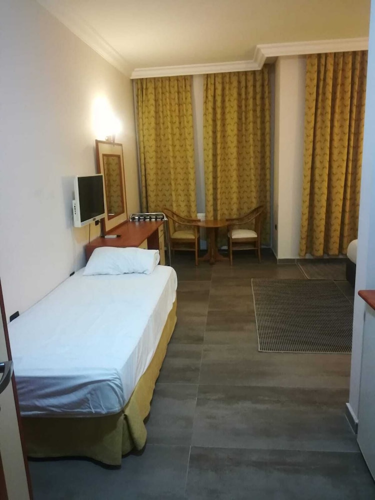 Economy Room photo 2