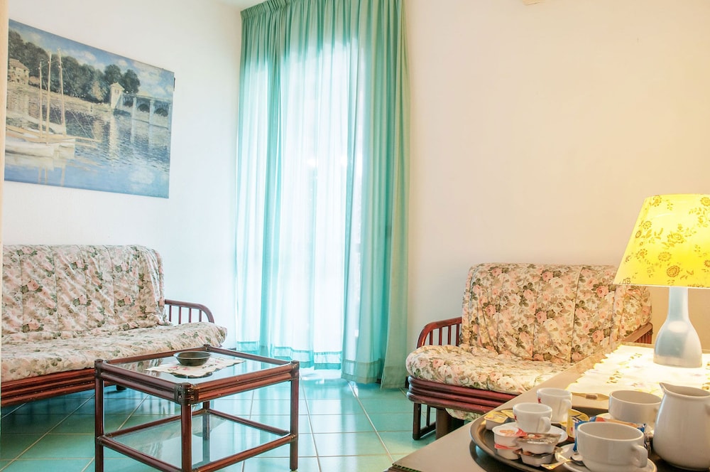 Quadruple Room - Photo 2