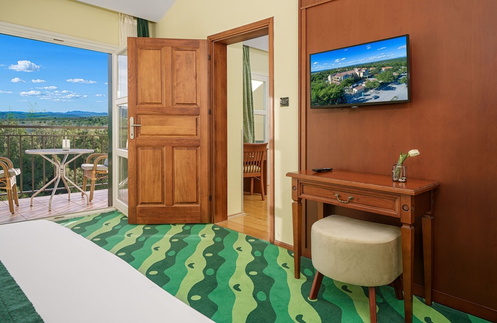 Superior Double Room - Photo 3