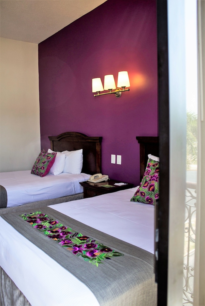 Standard Double Room, 2 Double Beds - Photo 11