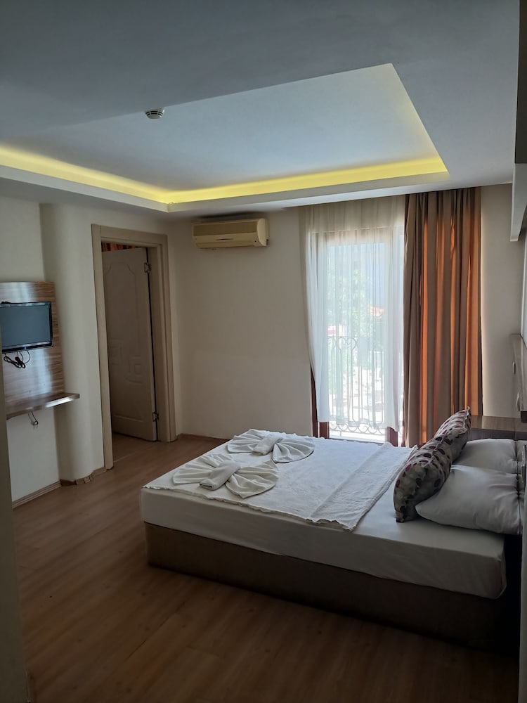 Standard Triple Room - Photo 5