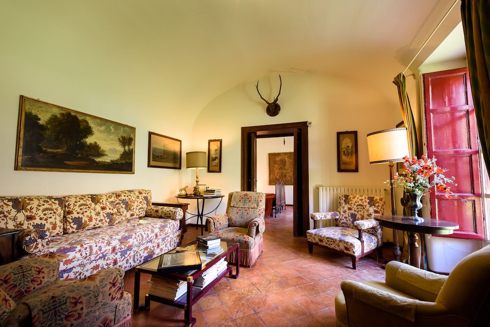 Comfort Suite, 1 Bedroom, Courtyard View, Ground Floor photo 1