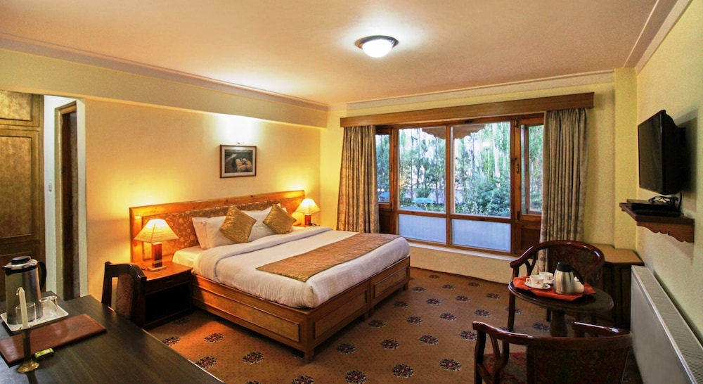 Deluxe Suite - Photo 1