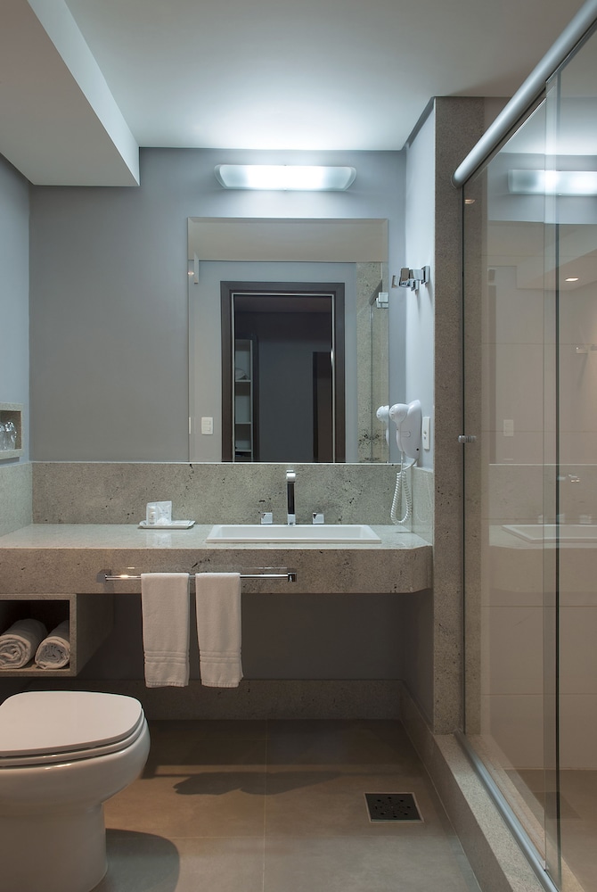 Premium Twin Room photo 2