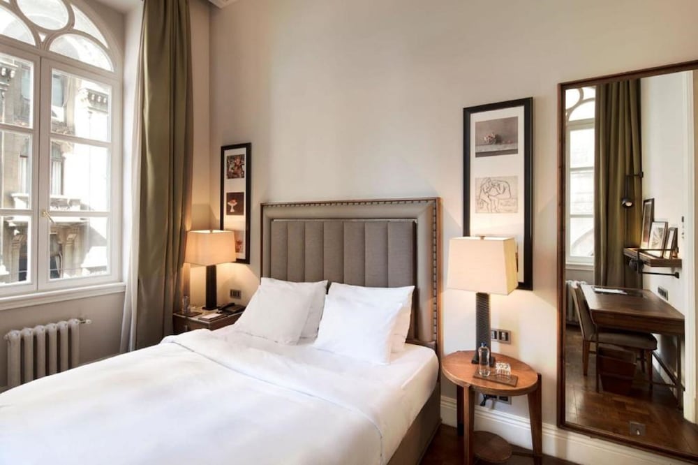 Classic Room, 1 King Bed