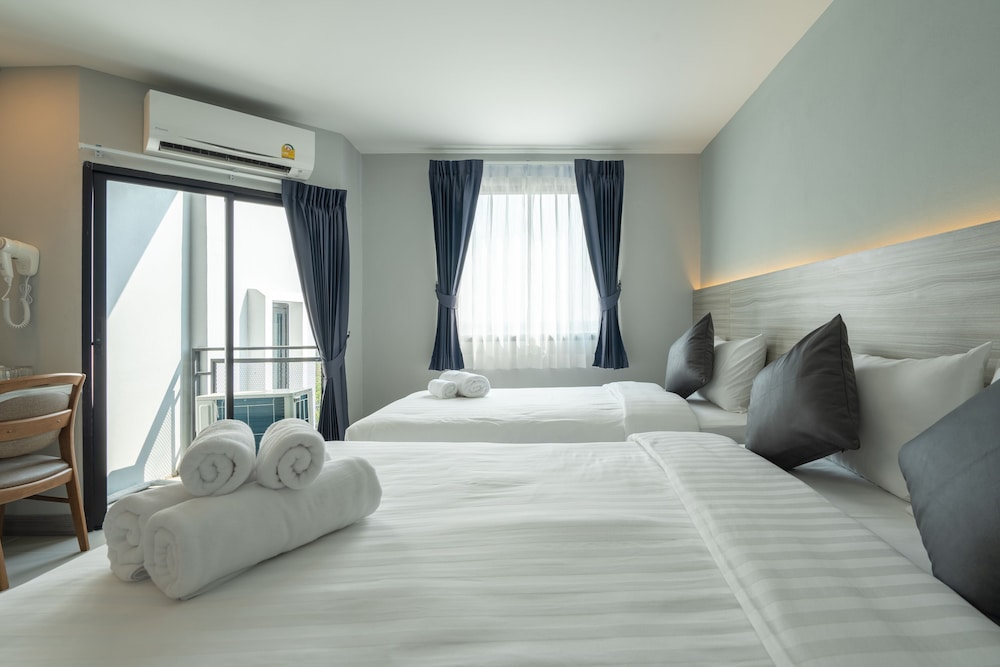 Deluxe Triple Room - Photo 5