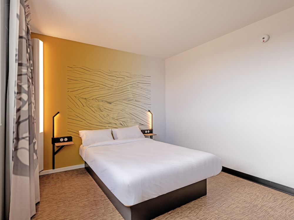 Standard Double Room - Photo 5