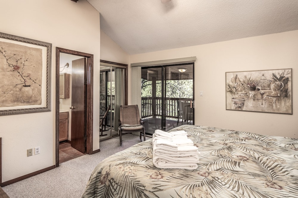 Condo, Multiple Beds, Fireplace (#B22 - No Pets) photo 2