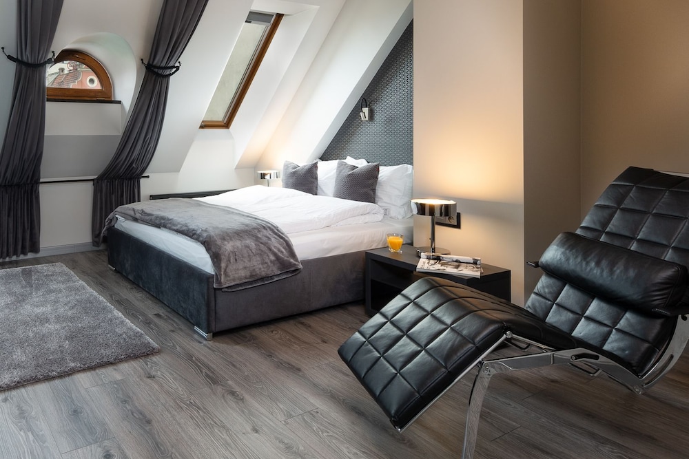 Royal Loft, 2 Bedrooms, Terrace, City View photo 2