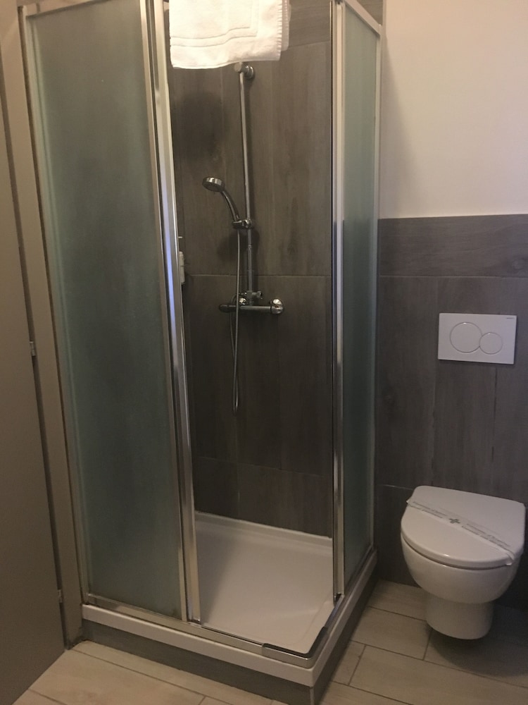 Basic Room photo 2