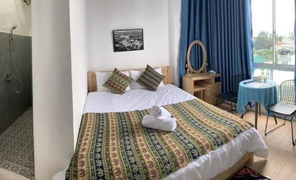 Deluxe Double Room, City View