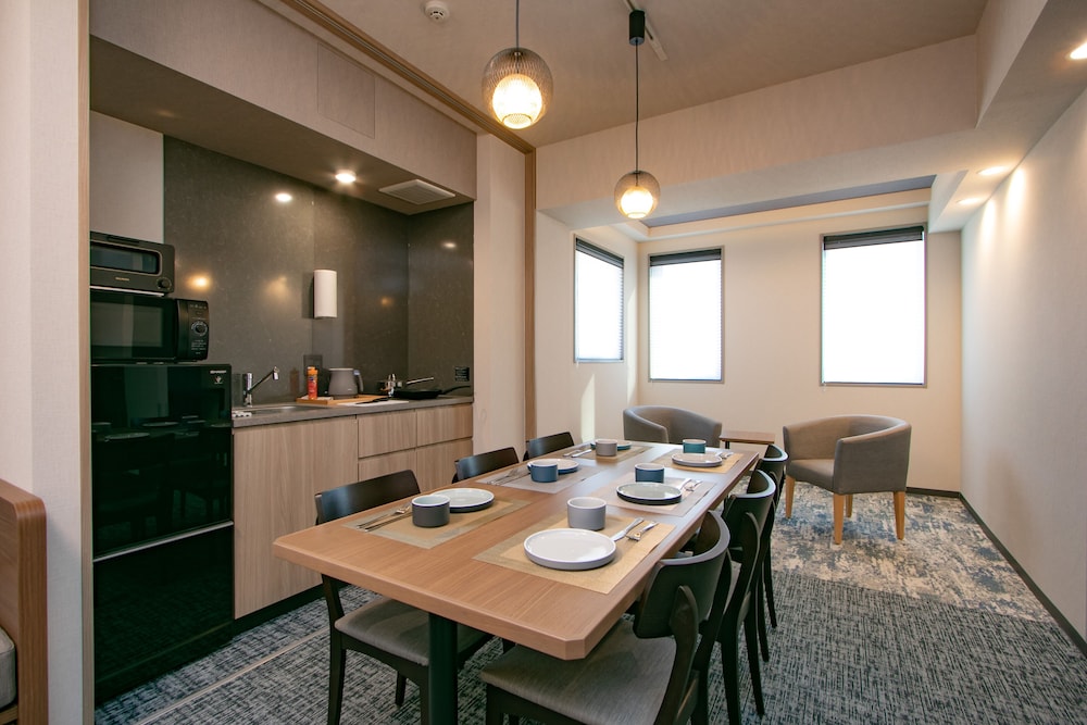Deluxe Apartment thumbnail 6